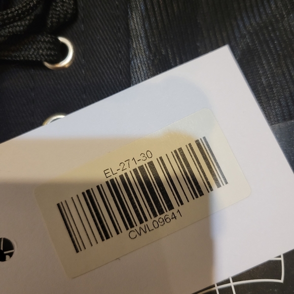 Mesh Corset - Picture 8 of 9